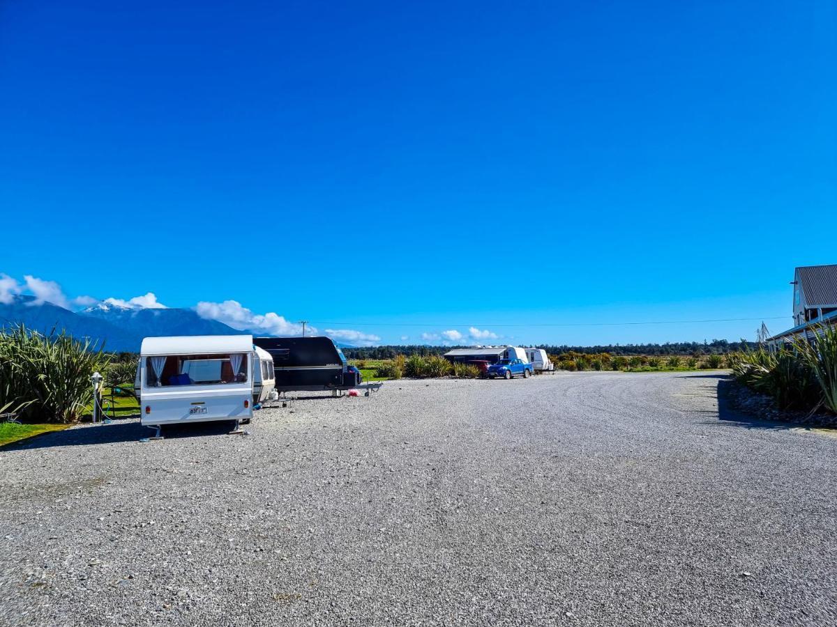 Haast River Motels & Holiday Park Экстерьер фото