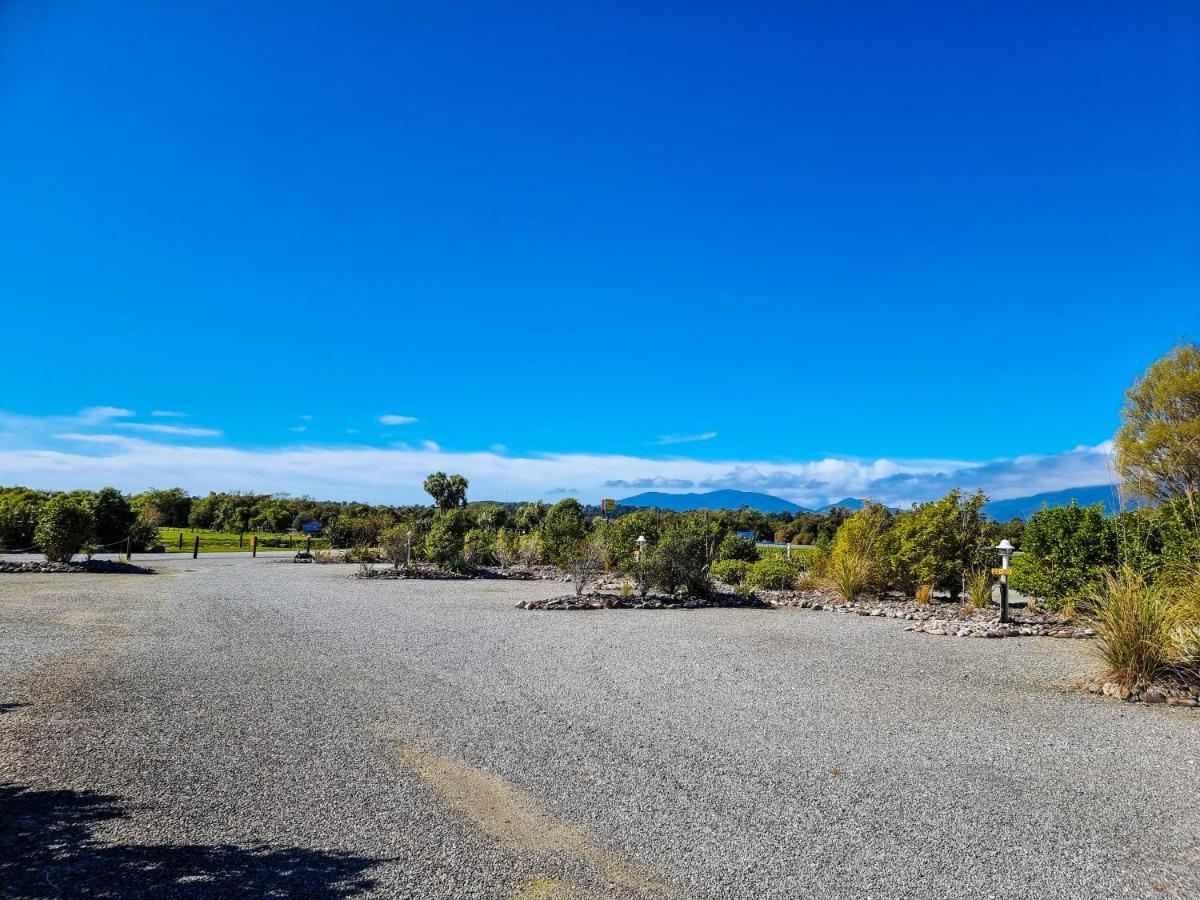 Haast River Motels & Holiday Park Экстерьер фото
