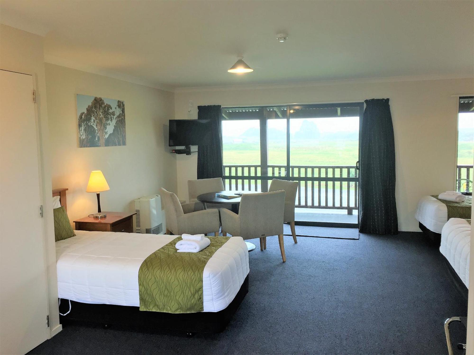 Haast River Motels & Holiday Park Экстерьер фото