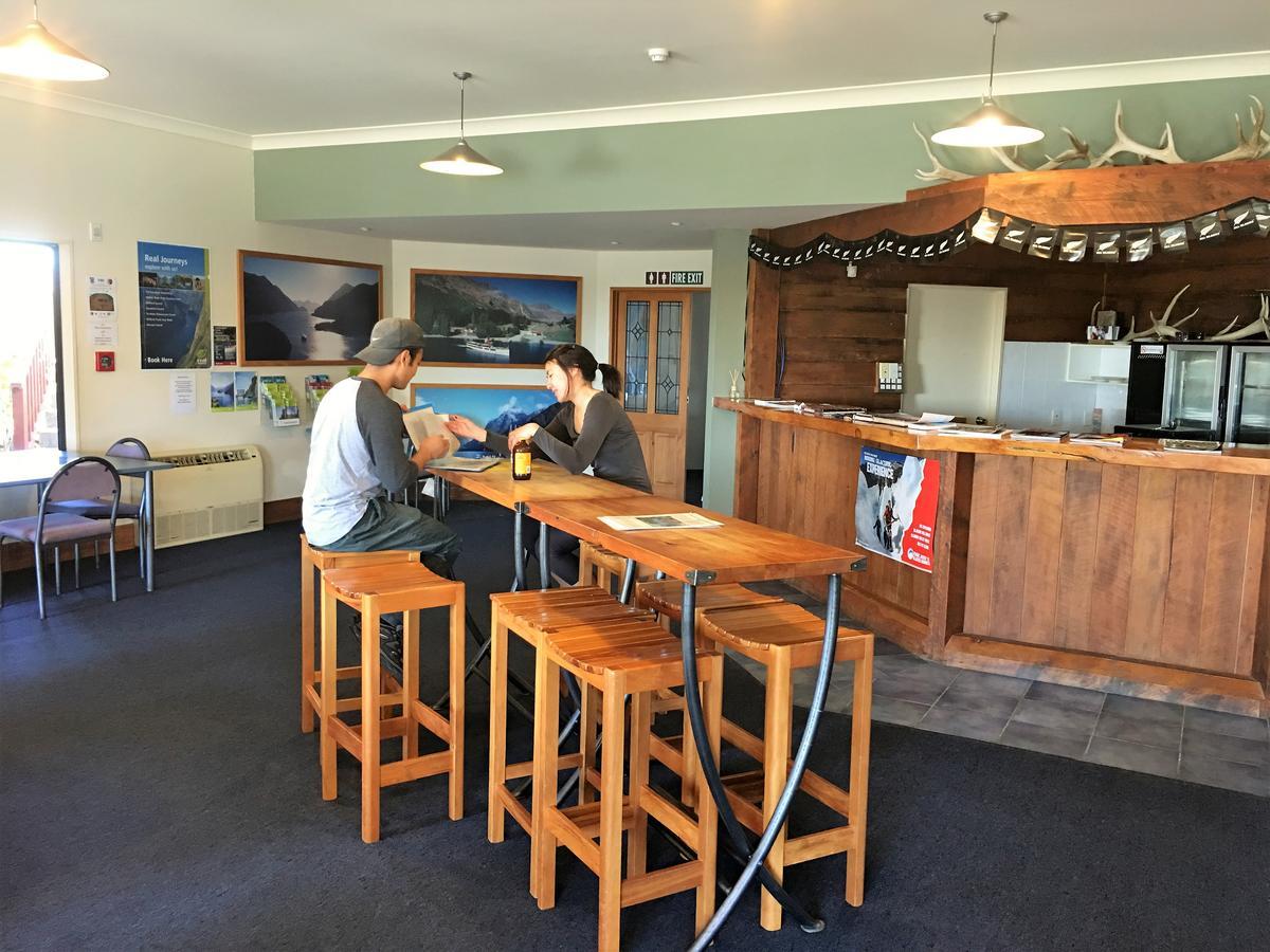 Haast River Motels & Holiday Park Экстерьер фото